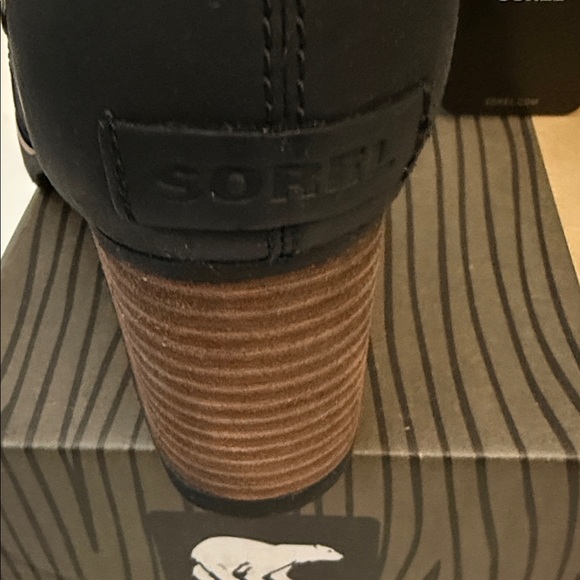 SOREL NWT Black Lace Up Women's Boots - Picture 9 of 9